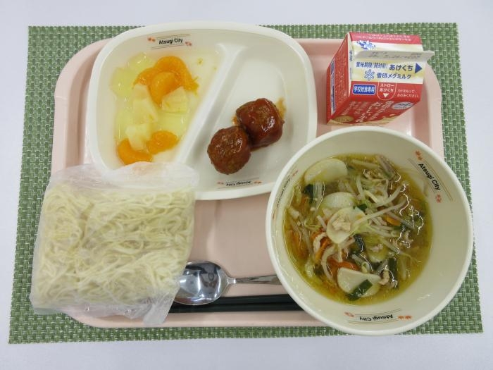 給食写真