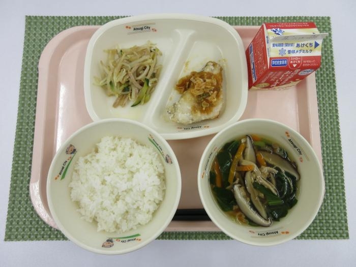 給食写真