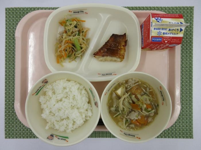 給食写真