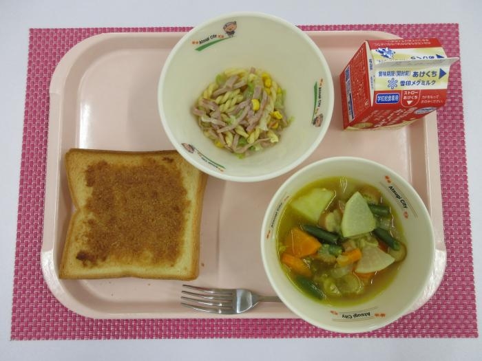 給食写真