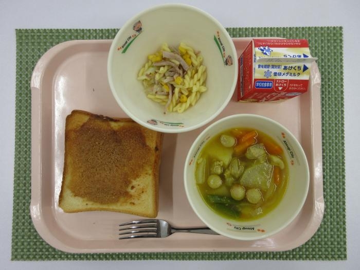 給食写真