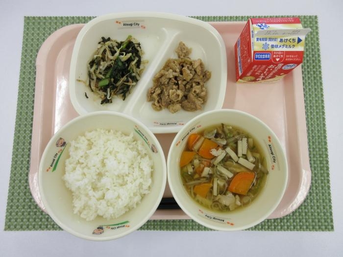 給食写真