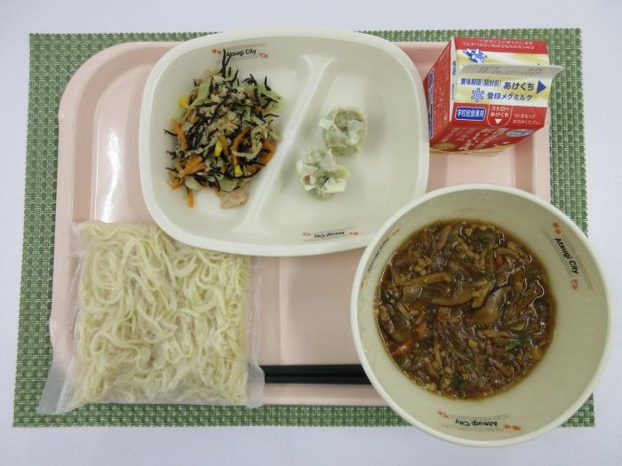 給食写真